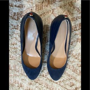 Tommy Hilfiger navy suede pumps